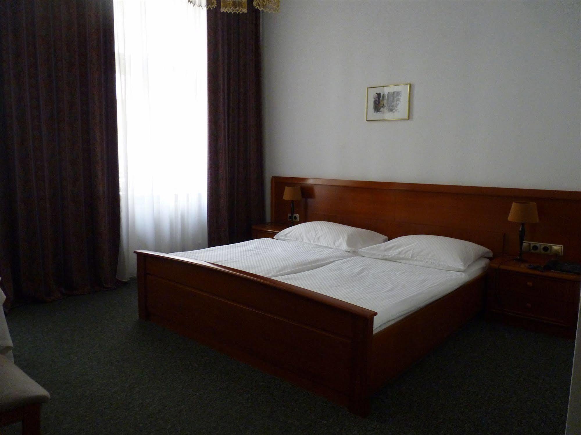 Hotel Pension Lumes - Self Check In Βιέννη Εξωτερικό φωτογραφία